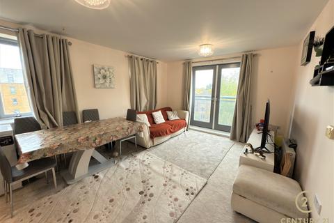 2 bedroom apartment for sale, Taywood Road, NORTHOLT UB5