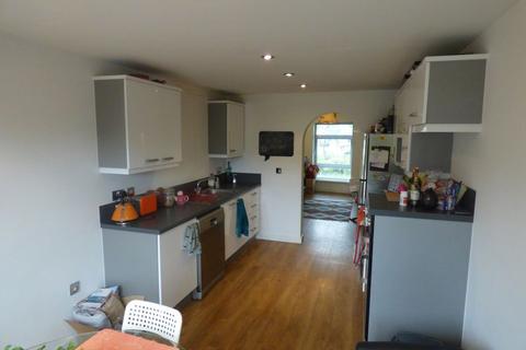 4 bedroom terraced house to rent, Nazareth Road, Lenton, Nottingham, NG7 2TP