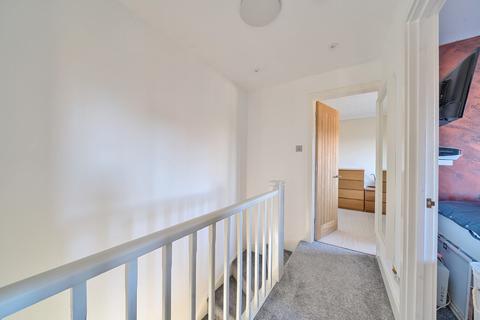 15 Swift Close, Winchester, SO22 4QG