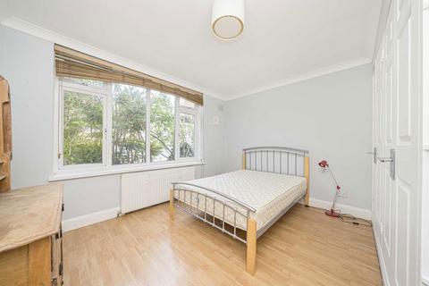 3 bedroom flat for sale, St. Margarets Road, St Margarets TW1