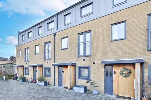 3 bedroom terraced house for sale, Timberyard Mews, Worcester Park