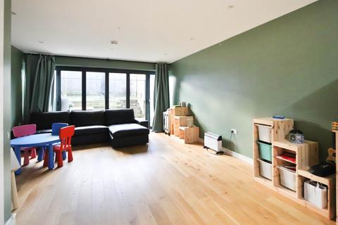 3 bedroom terraced house for sale, Timberyard Mews, Worcester Park