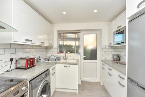 4 bedroom semi-detached house for sale, Tavistock Close, Rainham, Gillingham, Kent