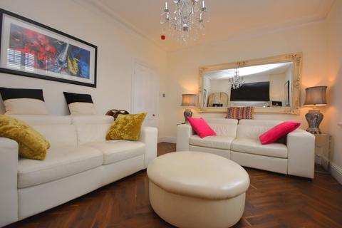 2 bedroom apartment for sale, Flat, 8 Royal Buildings, Penarth, CF64 3ED