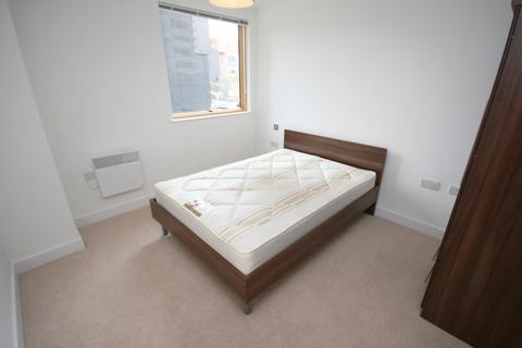 2 bedroom apartment to rent, Cypress Place, 9 New Century Park, Manchester M4