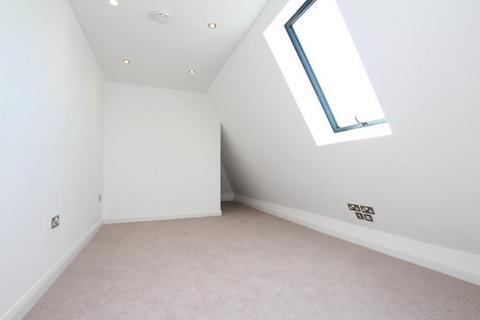 2 bedroom flat to rent, Raleigh Road, Bristol BS3