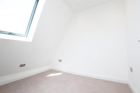 2 bedroom flat to rent, Raleigh Road, Bristol BS3