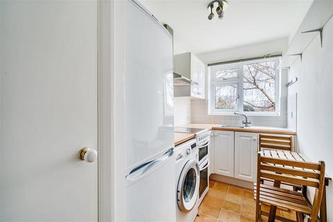 2 bedroom apartment for sale, Lovelace Road, Surbiton