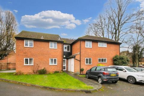 1 bedroom apartment for sale, CHURCH ROAD, BOOKHAM, KT23