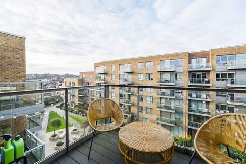 Smithfield Square N8, Harringay, London, N8