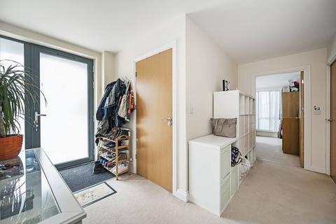 2 bedroom flat for sale, Needleman Close, Colindale, London, NW9