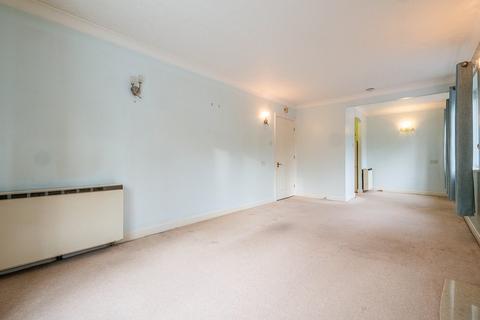 2 bedroom apartment for sale, Edge Lane, Stretford, Manchester, M32