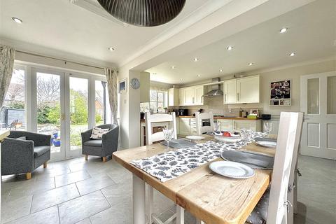 4 bedroom detached house for sale, Chandlers, Burnham-on-Crouch