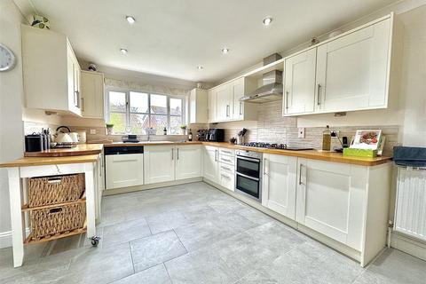 4 bedroom detached house for sale, Chandlers, Burnham-on-Crouch