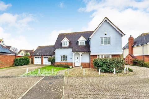 4 bedroom detached house for sale, Chandlers, Burnham-on-Crouch