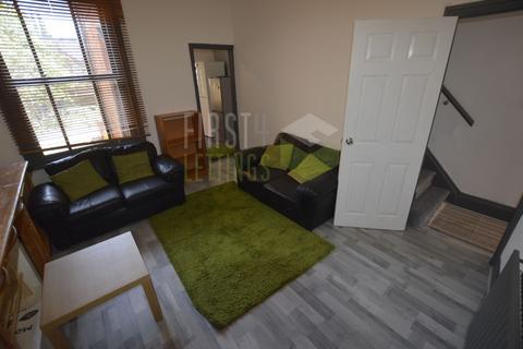 5 bedroom terraced house to rent, Clarendon Park Road, Leicester LE2