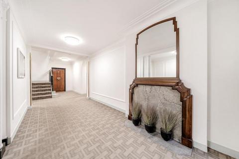 1 bedroom flat for sale, Greenhill,  Hampstead Village,  NW3