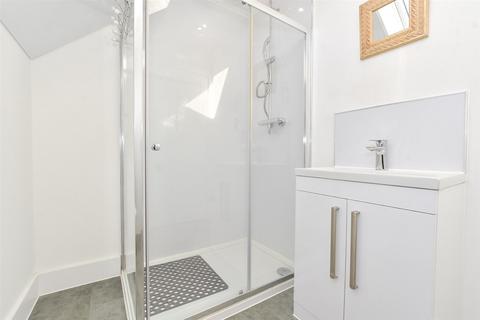 2 Mayers Road, Walmer, Deal, CT14 7RJ