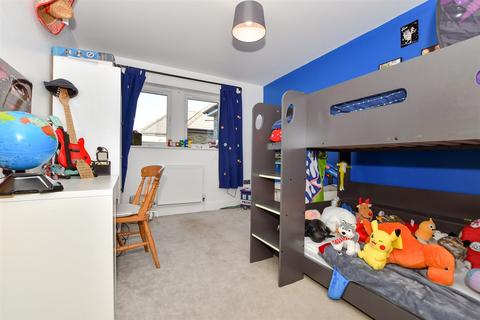 2 Mayers Road, Walmer, Deal, CT14 7RJ