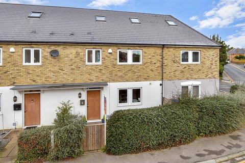 2 Mayers Road, Walmer, Deal, CT14 7RJ