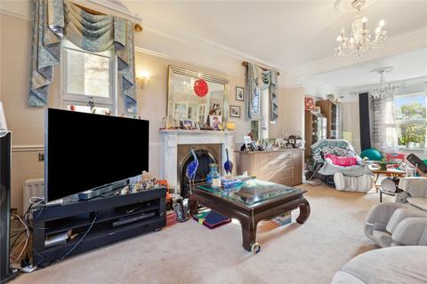 2 Devereux Lane, London, SW13 8DA