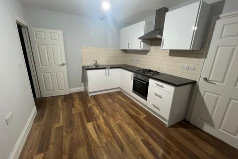 3 bedroom flat to rent, Anthony Court, Harrow HA1