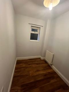 3 bedroom flat to rent, Anthony Court, Harrow HA1