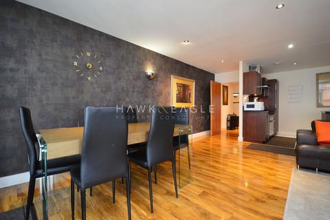 3 bedroom flat to rent, Western Gateway, London, Greater London. E16