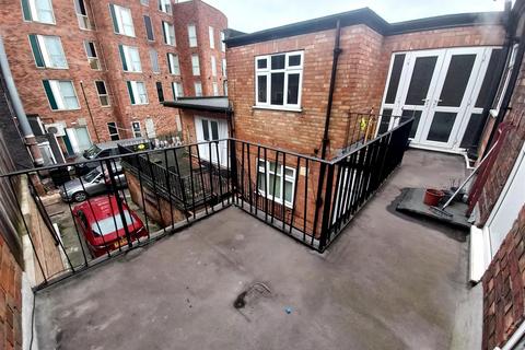 1 bedroom flat to rent, 1 Bed Apartment *£140 pppw excluding bills* AVAILABLE FOR 2024/25 ACADEMIC YEAR * Holden Street  NG7 3JN