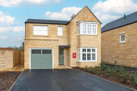 4 bedroom detached house for sale, Pearl Drive, Ambrosden OX25