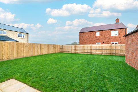 4 bedroom detached house for sale, Pearl Drive, Ambrosden OX25