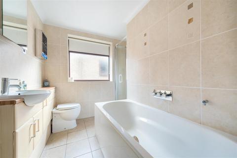 4 bedroom semi-detached house for sale, Ellingham Leas, Maidstone