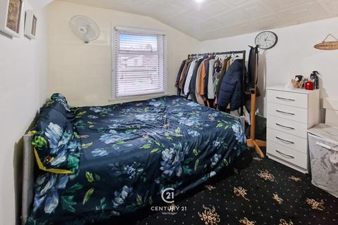 138 Strone Road, London, E7 8ES