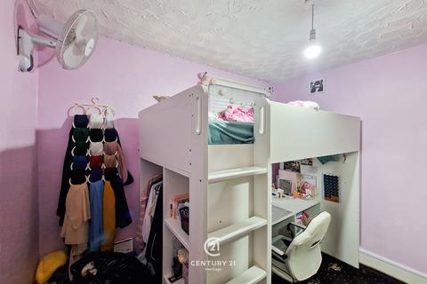 138 Strone Road, London, E7 8ES