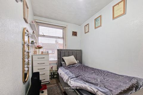 138 Strone Road, London, E7 8ES