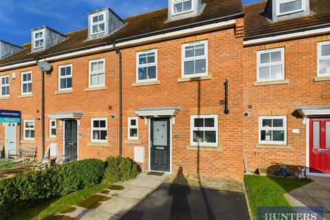 3 bedroom terraced house for sale, Pasture Crescent, Filey, YO14 0EZ