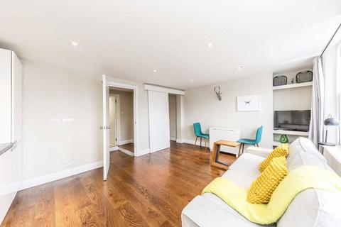 1 bedroom flat for sale, Upper Street, London N1