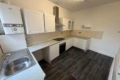 2 bedroom end of terrace house to rent, Recreation Street, Prestwich M25