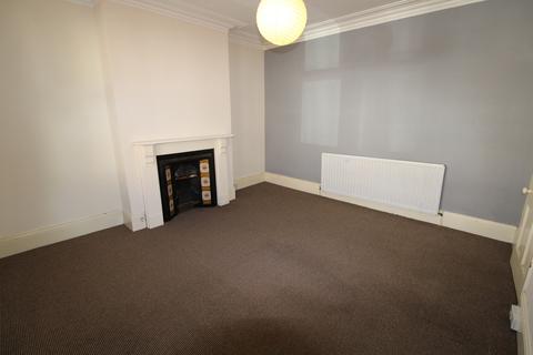 2 bedroom flat to rent, Eastbourne Avenue, Gateshead NE8