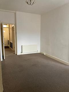 2 bedroom flat to rent, Eastbourne Avenue, Gateshead NE8