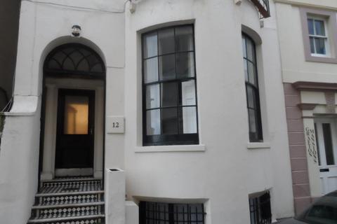 Studio to rent, Grafton Street, Brighton, BN2