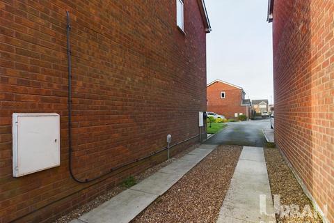 14 Broomhead Close, Hull, HU8 9XA