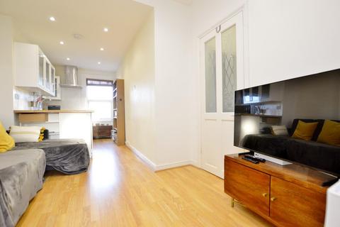 1 bedroom flat for sale, Barking Road, Plaistow