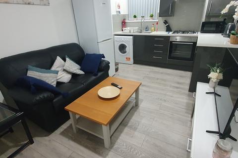undefined, Flat 1, 30 Russell Street