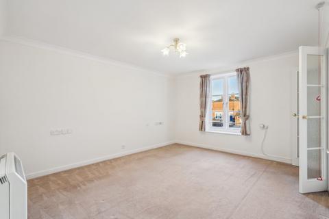 1 bedroom retirement property for sale, Whitings Court, Paynes Park, Hitchin, SG5