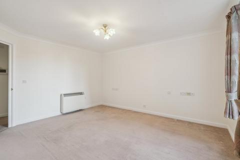 1 bedroom retirement property for sale, Whitings Court, Paynes Park, Hitchin, SG5