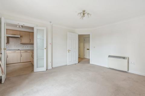 1 bedroom retirement property for sale, Whitings Court, Paynes Park, Hitchin, SG5