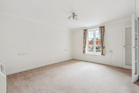 1 bedroom retirement property for sale, Whitings Court, Paynes Park, Hitchin, SG5