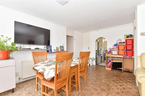 2 bedroom flat for sale, Ifield Drive, Ifield, Crawley, West Sussex