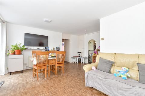 2 bedroom flat for sale, Ifield Drive, Ifield, Crawley, West Sussex